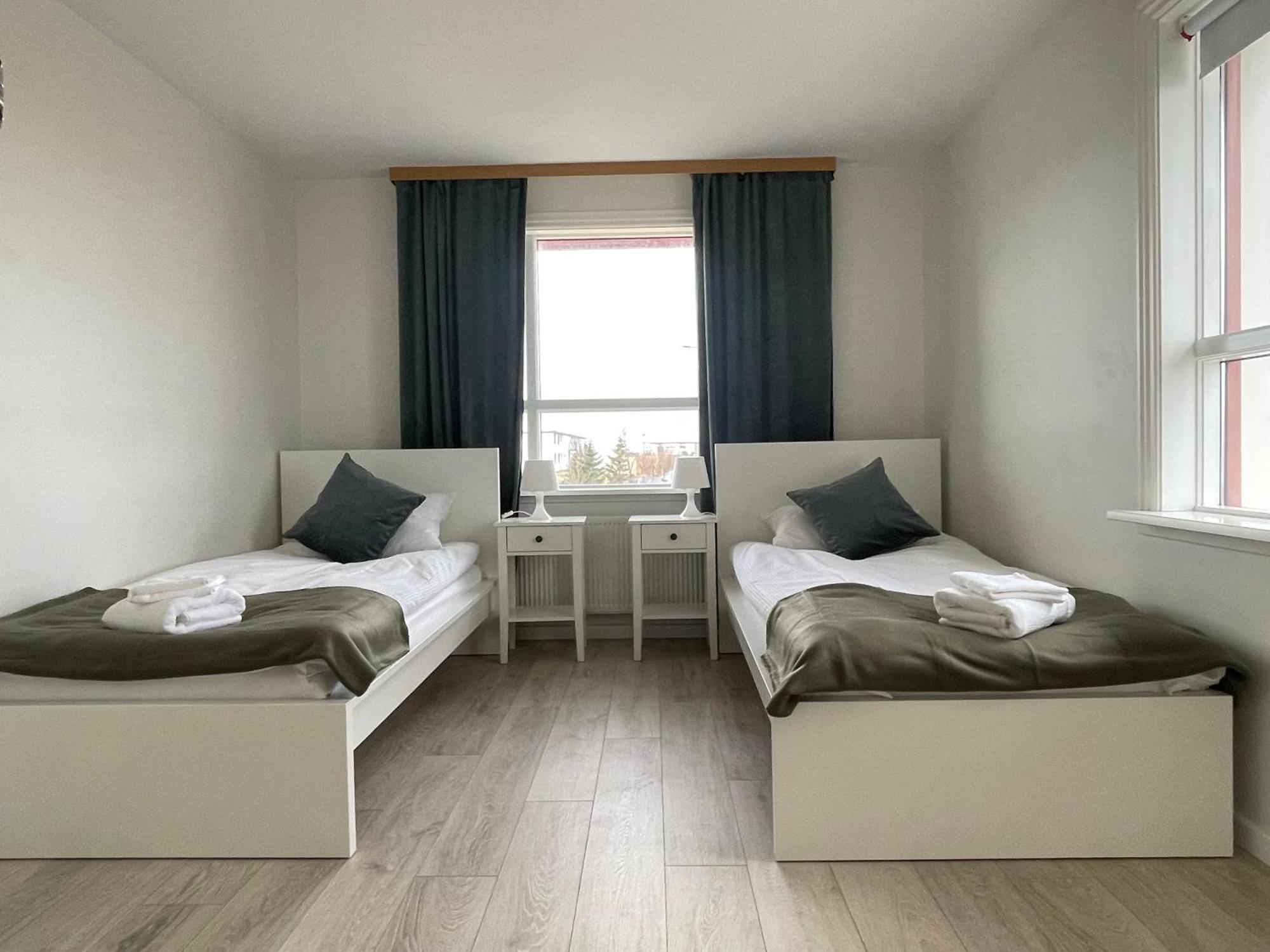 Iq Apartments 2 ケプラヴィーク エクステリア 写真